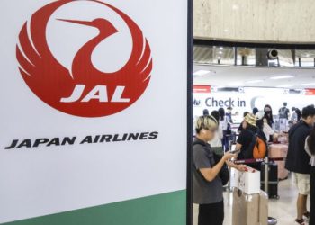 비행 전날 술 마신 기장…일본항공, 하와이서 18시간 출발지연