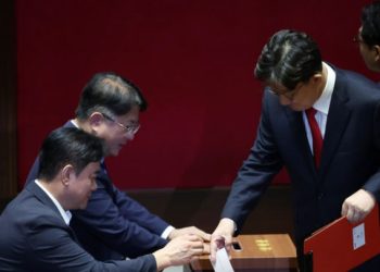 권성동, 본인 체포동의안에 ‘찬성표’ 던져