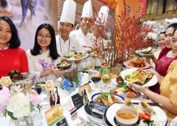 서울 신혼부부 10쌍 중 1쌍 국제결혼 .. 2년 연속 결혼 늘어