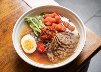 템플 시티서 맛보는 연길냉면 … 평양냉면서 영향 받아