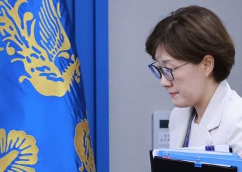 한동훈 “대법원장은 막 부르면서…김현지는 ‘뭐’ 되나?”