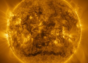 나사, “태양이 깨어나고 있다”