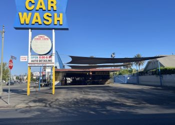 “올 것이 왔다” 한인타운서 첫 ICE 단속 “충격”  … 올림픽 카워시 급습, 요원 수십명 포위 체포