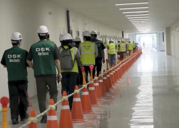 한인사회 충격, “열심히 일했는데 배신감 … 밀려나는 느낌” .. WSJ