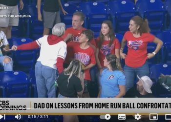 필리스 홈런볼, 아이에게서 강탈 중년여성에 비난 봇물