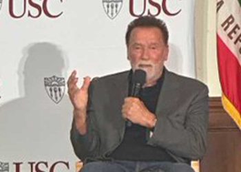 슈워제네거, “캘리포니아 선거구 재조정 발의안 반대”