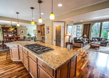 LA 산불 피해 주민들, 트럼프 관세 직격탄 … 재건도 쉽지 않다.