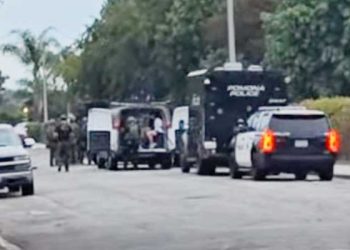 마약 소굴 주택가에 있었다 … LA 주택 급습, 조직원 10여명 체포