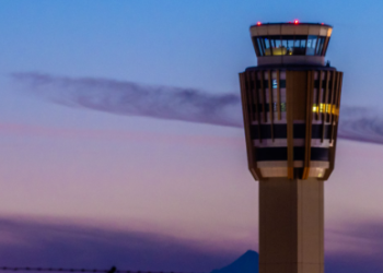 “이러다 사고 날라” 셧다운 여파… 일부 관제탑 폐쇄, 관제사들 무급근무