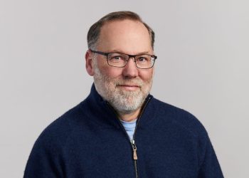 “곰 나온 줄 알았다” … 곰 서식지 여행 중 노벨상 통보 놓쳐