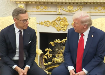 트럼프, 노벨상 발표 하루 앞두고  급겸손 모드