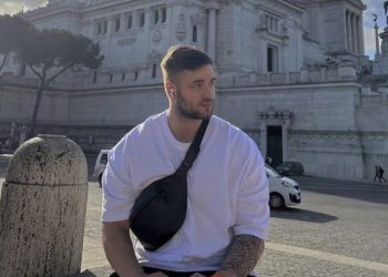 “폭락에 425억 손실”…코인 거물, 람보르기니서 숨진 채 발견