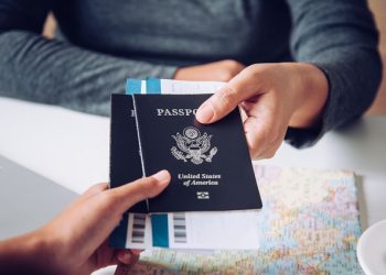 미국 여권 파워 추락, 10위권 밖으로 … 한국 2위