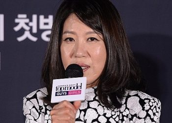“20년간 4억”…W코리아, 유방암 기부금 거짓해명