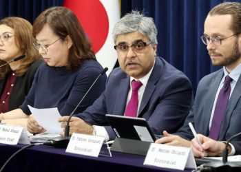 한국 부채비율 선진국 2배 속도로 불어나 … 비기축통화국 1위