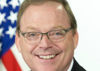 백악관, “트럼프, 중국과 디커플링 원치 않아”