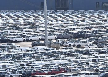 “트럼프, 한국에 3500억달러 투자강요는 불법” WSJ 사설 지적