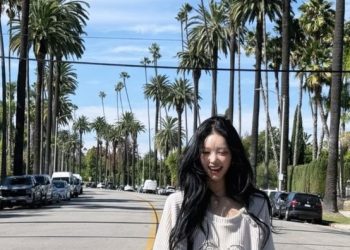 “LA 거리 위, 햇살과 미소가 어우러진 순간” … 누구?