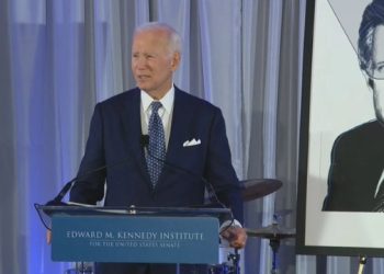 바이든, “지금은 암울한 시기…미국, 다시 일어나야”