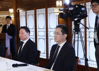 4대그룹 총수부터 젠슨 황까지…CEO들로 경주가 ‘들썩’