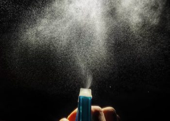 “호기심에”…’탈취제 흡입’ 챌린지하던 소년 사망