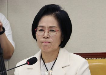 최민희 딸 “하늘에 맹세코 결혼식 두 번 안 했다”…축의금 논란 해명