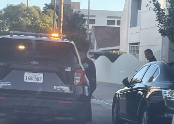 모터사이클 추격전 … 한인타운 갤러리아 마켓 앞 체포