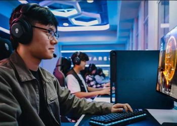 UCLA, 휴게실에 한국식 PC방 설치.