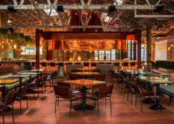 LA 웨스트애덤스에 다문화 푸드홀 ‘메이단 마켓’ 오픈