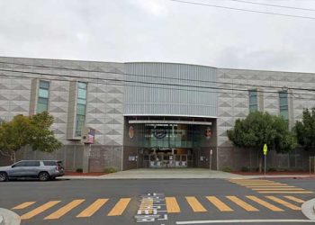 고교 캠퍼스에 폭발물 처리반 출동 … 학생, 주민 대피