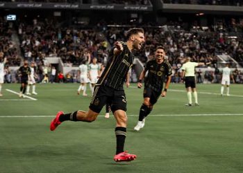 ‘손흥민 어시스트 결승골’ LAFC,  오스틴 잡고 기선 제압