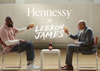 “르브론 제임스에게 사기당했다” … 열성팬, 856달러 소송 제기