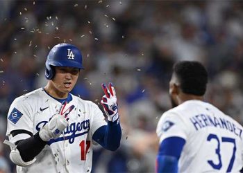‘오타니 멀티홈런’ 다저스, NL 와일드카드 1차전 승리…컵스도 기선제압