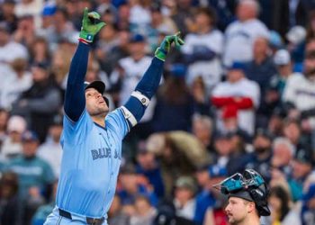 ‘홈런 5방’ 토론토, 13-4로 시애틀 완파하고 ALCS 첫 승