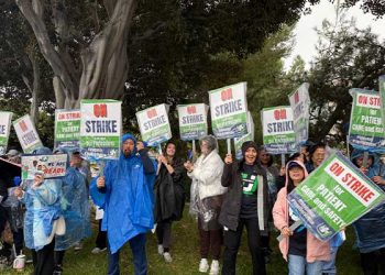 카이저 퍼머넌트 노조원 4만명 폭우 속 파업 돌입