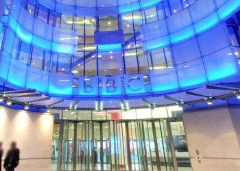 “트럼프 때문에” … BBC 사장·보도국장 사퇴