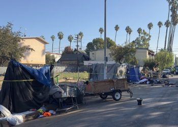 ‘수 년간 주민 고통’ 한인타운 노숙자 텐트촌, 마침내 철거