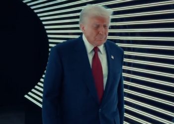 트럼프, 공무원 해고 취소 동의