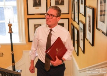 인기 없는 스타머 총리, 노동당내 축출 반란설 나와