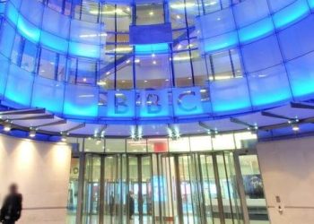 BBC 전 사장 “트럼프에 돈 줘선 안 돼…수신료는 공적 자금”