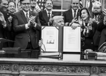 셧다운 협상, 누가 더 얻어냈나…미국인 55% “트럼프·공화당”