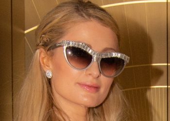 ‘금수저’ 패리스 힐튼, “나는 자수성가형” 발언에 뭇매