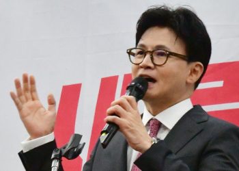 한동훈 “‘론스타 승소’ 이재명 정부 자화자찬 황당”