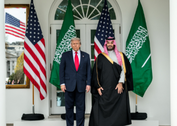 “트럼프, 사우디 빈 살만에 민망할 정도로 아첨”-NYT