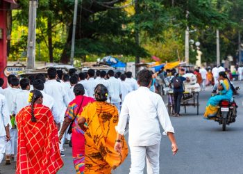 세계 자본, 인도로 몰리는 이유는…”50년 내다본다”