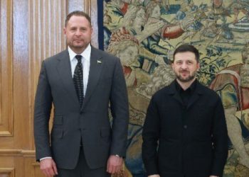 젤렌스키, 예르막 비서실장 해임 … 우크라 대표단 방미 종전협상