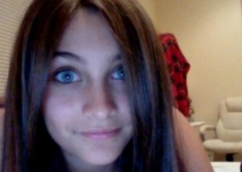 “마약이 내 삶을 망쳤다…코에 구멍 뚫려” … 마이클 잭슨 딸 고백