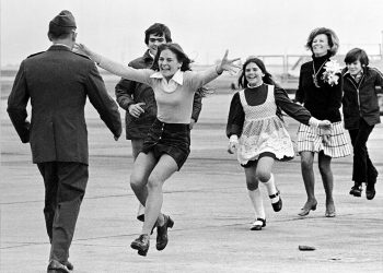 ‘Burst of Joy’ 퓰리처상 주인공, 스티름 대령 별세