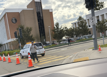 풀러튼 동시다발 폭탄위협 초긴장 …  트로이 등 4개 학교 이어 병원까지