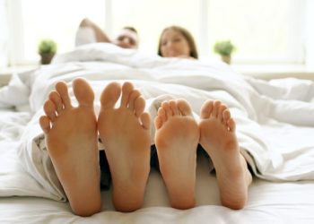 ‘아침 성관계’가 직장 생활에 미치는 놀라운 효과는?